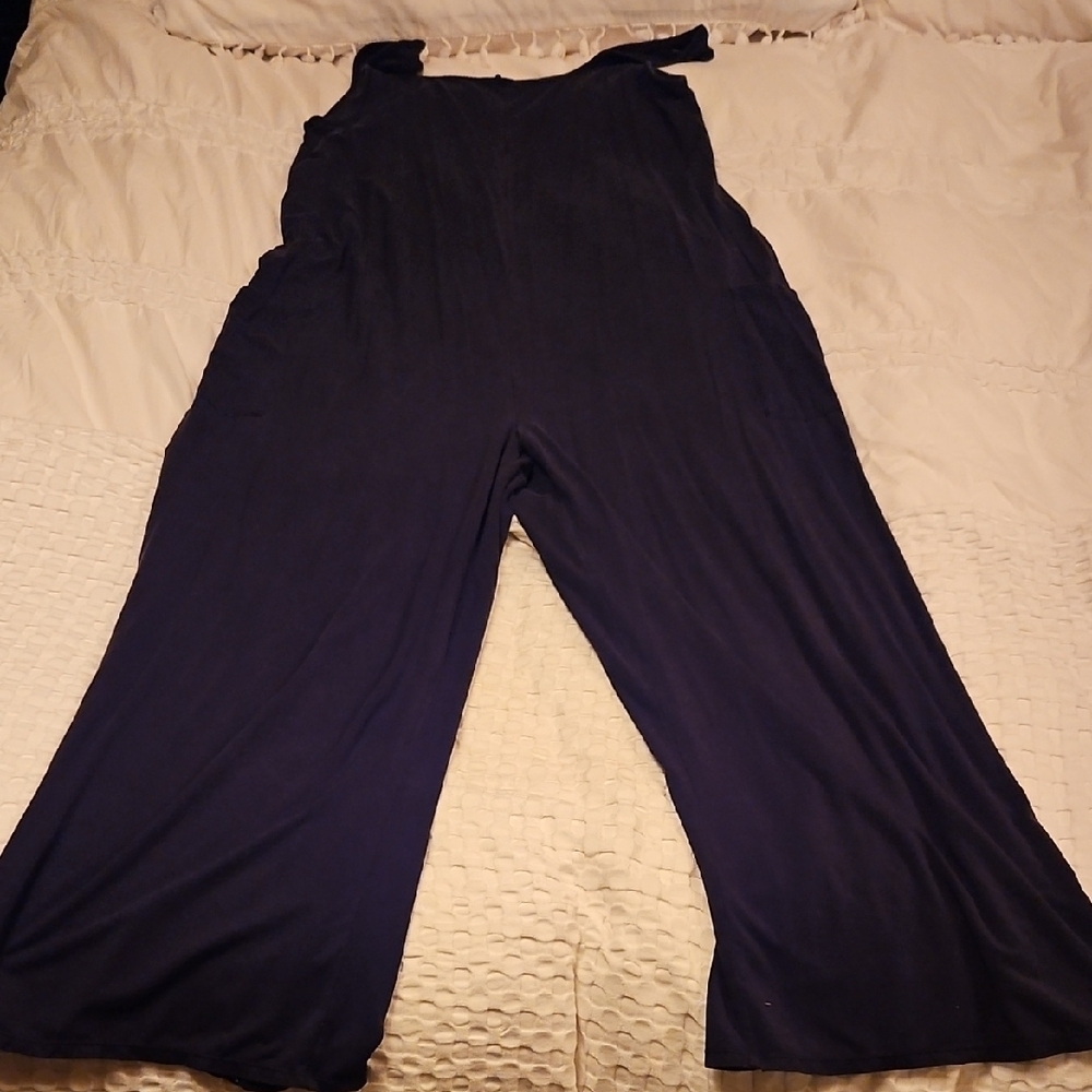 Chic Navy Sleeveless Jumpsuit